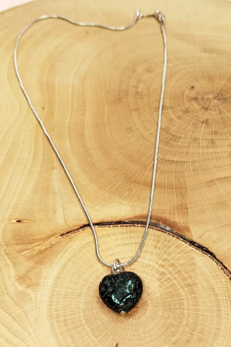 Lav Taşı Doğal Taşı Zincirli El Yapımı Kolye Uç: 1, 5 cm Zincir: 20 cm Kutulu görsel 4