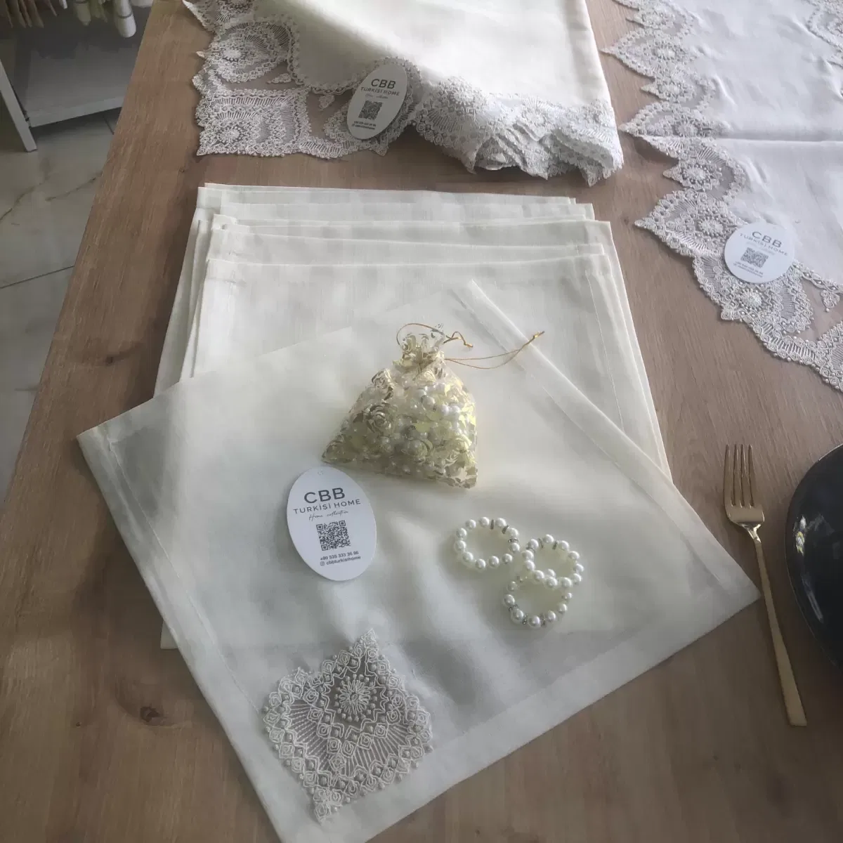 Sofra Takımı Kartanesi Gardenya Keten Yemek Takımı 160x220 Masa Seti 12 Kişilik 26 Parça Runner Set Kreme Gold görsel 8