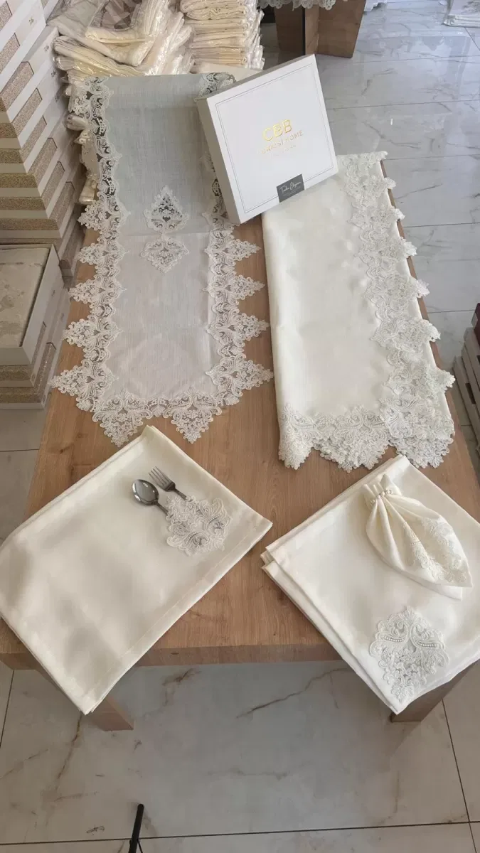 Sofra Takımı Mimoza Gardenya Keten Yemek Takımı 160x260 Masa Seti 12 Kişilik 26 Parça Runner Set Krem