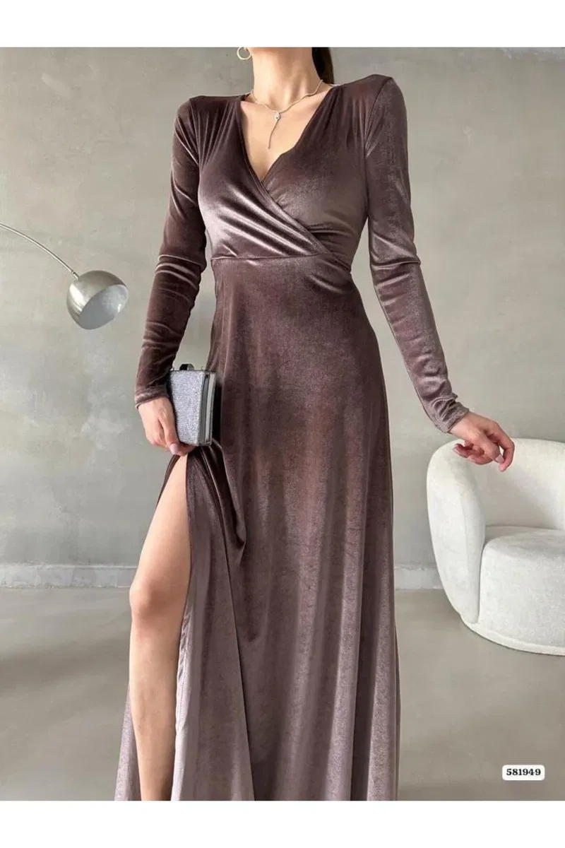 Kadın Şık Model Kruvaze Uzun Kol Kadife Kumaş Yırtmaçlı Maxi Abiye Elbise görsel 5