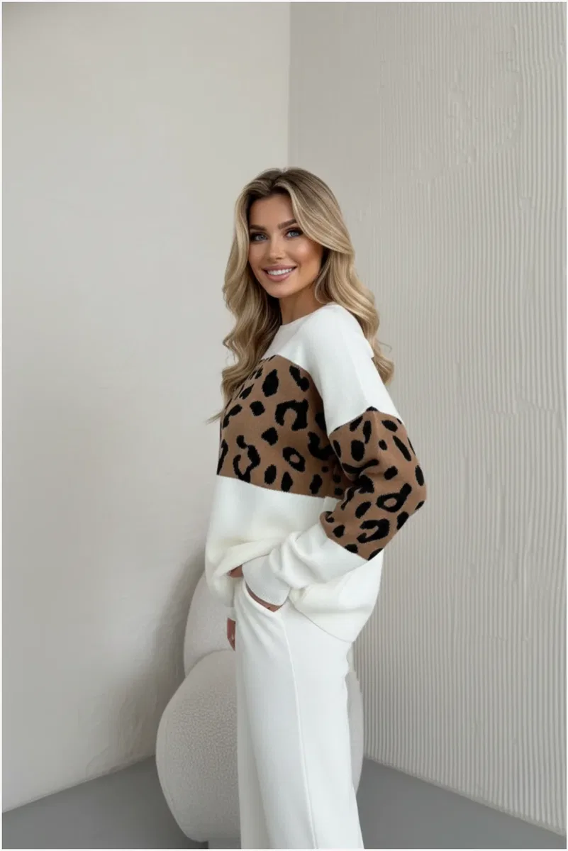Kadın Şık Leopar Desenli Oversize Triko Takım Beyaz görsel 3