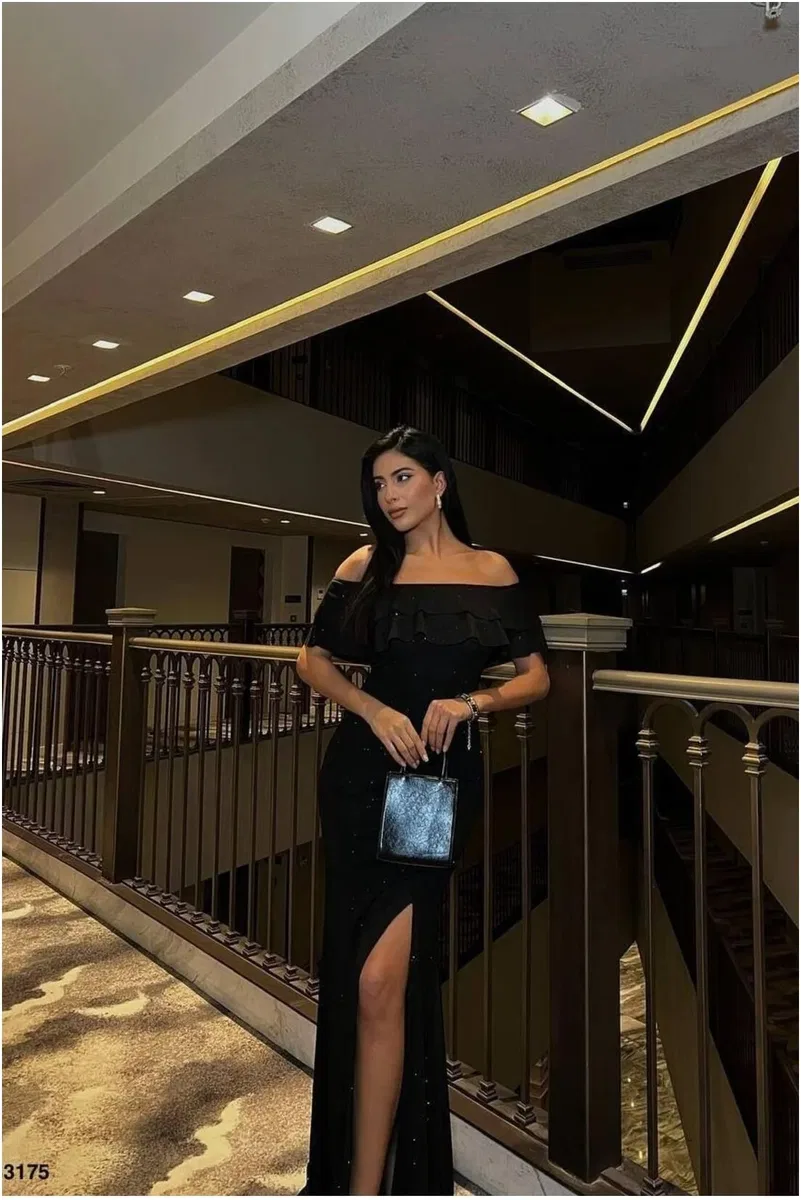 Kadın Modern Stil Krep Kumaş Straplez Yırtmaçlı Abiye Elbise görsel 7