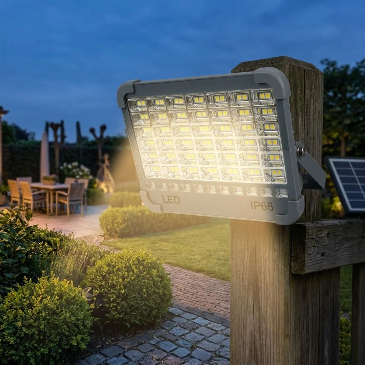 Güneş Enerjili LED Projektör Powerbank IP66 – Kamp & Dış Mekan (Çakarlı) görsel 5