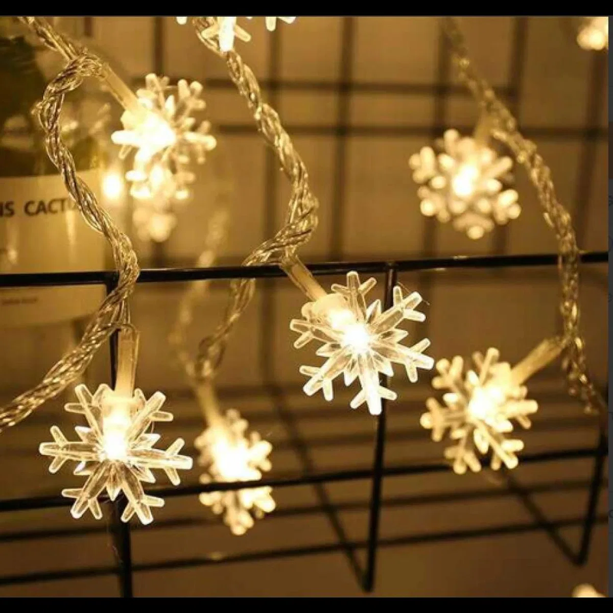 Kar Tanesi 5m 28 Led Gün Işığı Kar Tanesi: 4cm Pilli 2 Kademeli