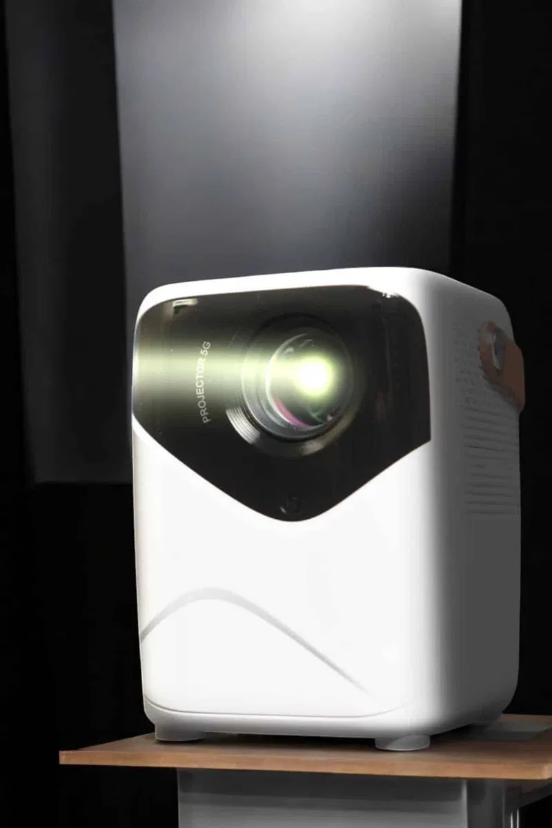 Taşınabilir Android Projeksiyon Wifi Destekli 4K Multimedia Tabanlı Ev Ve Ofis Tipi görsel 2