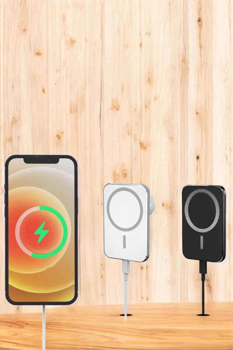 İOS Uyumlu Manyetik Tasarım Magsafe İphone 12/13/14/15 araç şarjı görsel 5