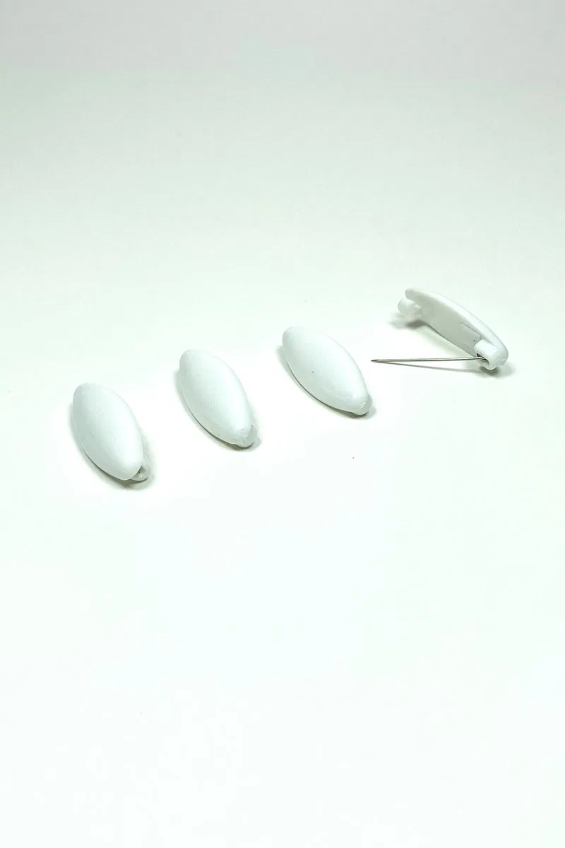 4 Adet Plastik Çengelli Eşarp Ve Şal İğnesi Beyaz 4 cm görsel 2