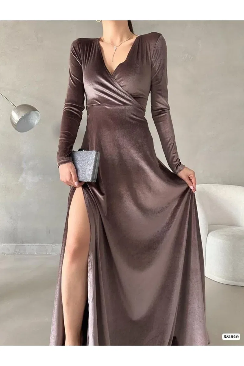 Kadın Şık Model Kruvaze Uzun Kol Kadife Kumaş Yırtmaçlı Maxi Abiye Elbise görsel 3