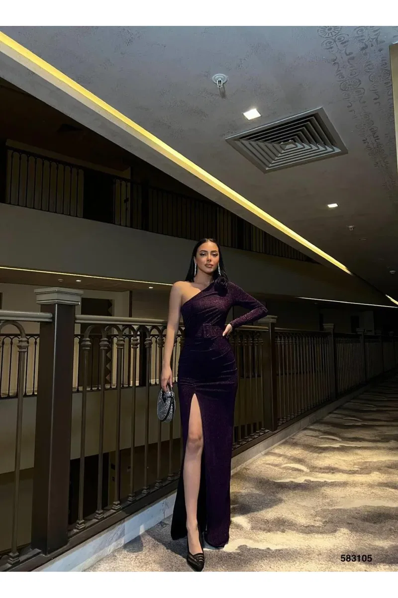 Kadın Trend Model Mezuniyet Elbisesi Tek Omuz Tek Kol Balık Kesim Abiye Elbise