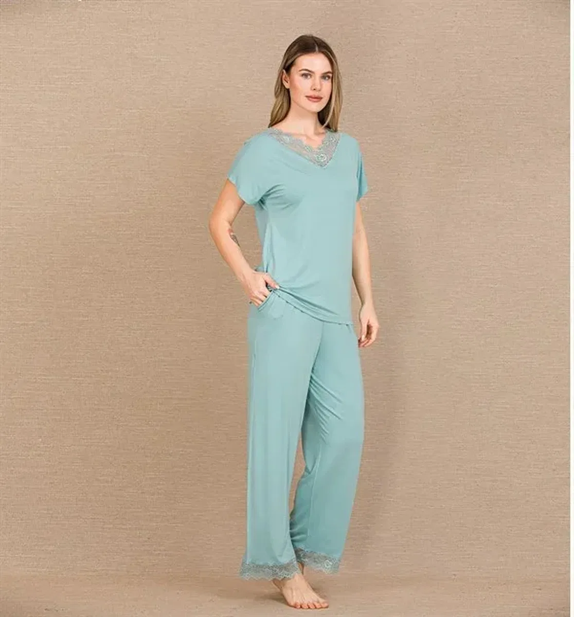 Viskon Şık Tasarım Dantel İşlemeli Mint Yeşil Kısa Kol Pijama Takımı görsel 2