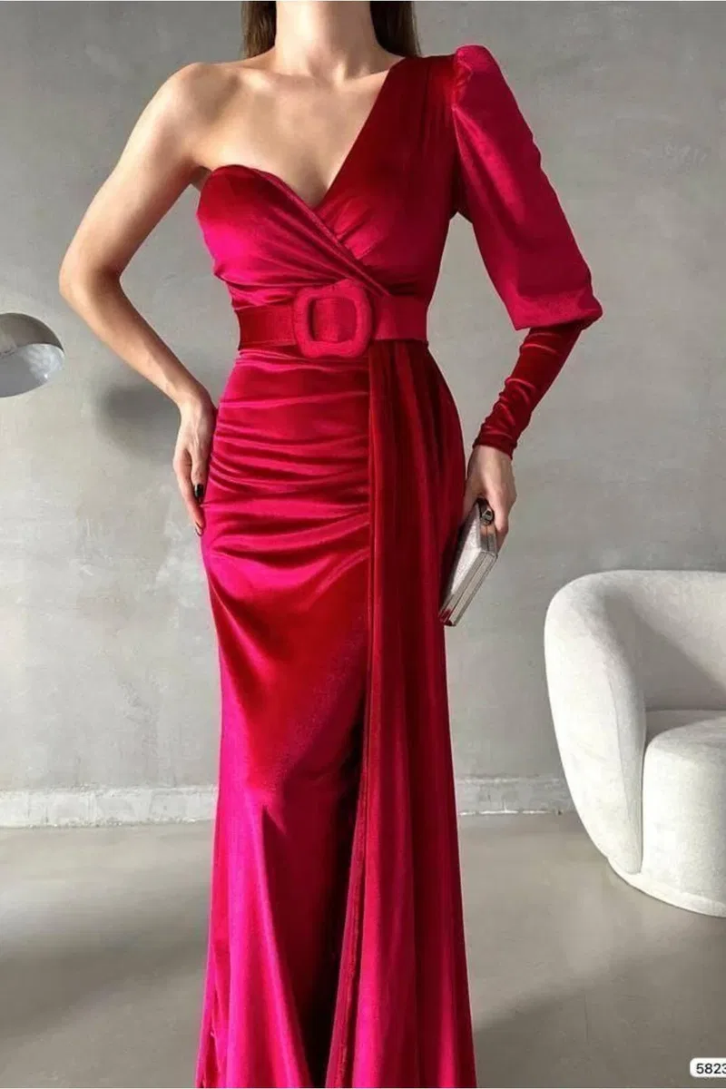 Kadın Kadife Kumaş Tek Omuz Kemerli Maxi Abiye Elbise görsel 6