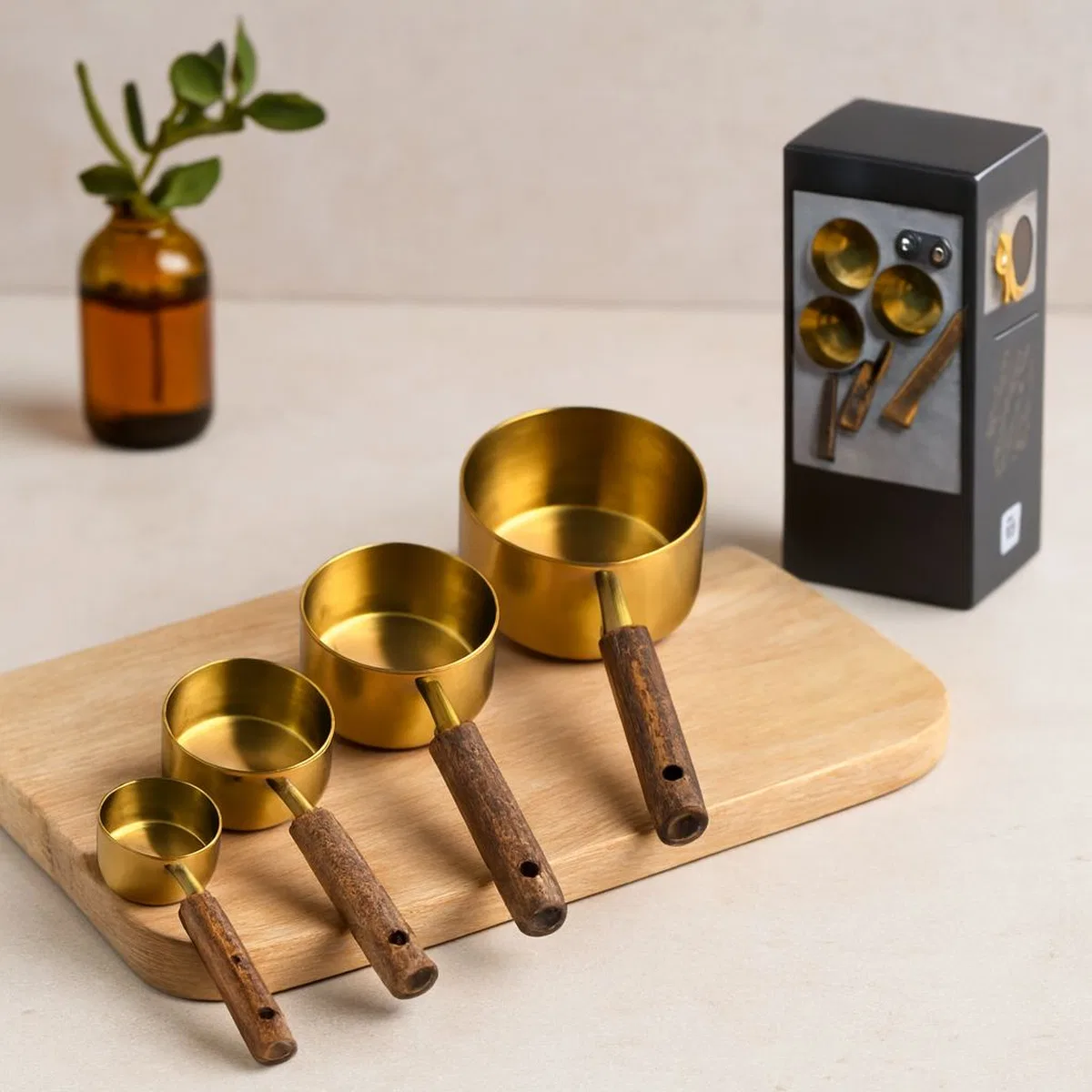 Altın Renkli Metal Ölçü Kaşığı Ahşap Saplı
