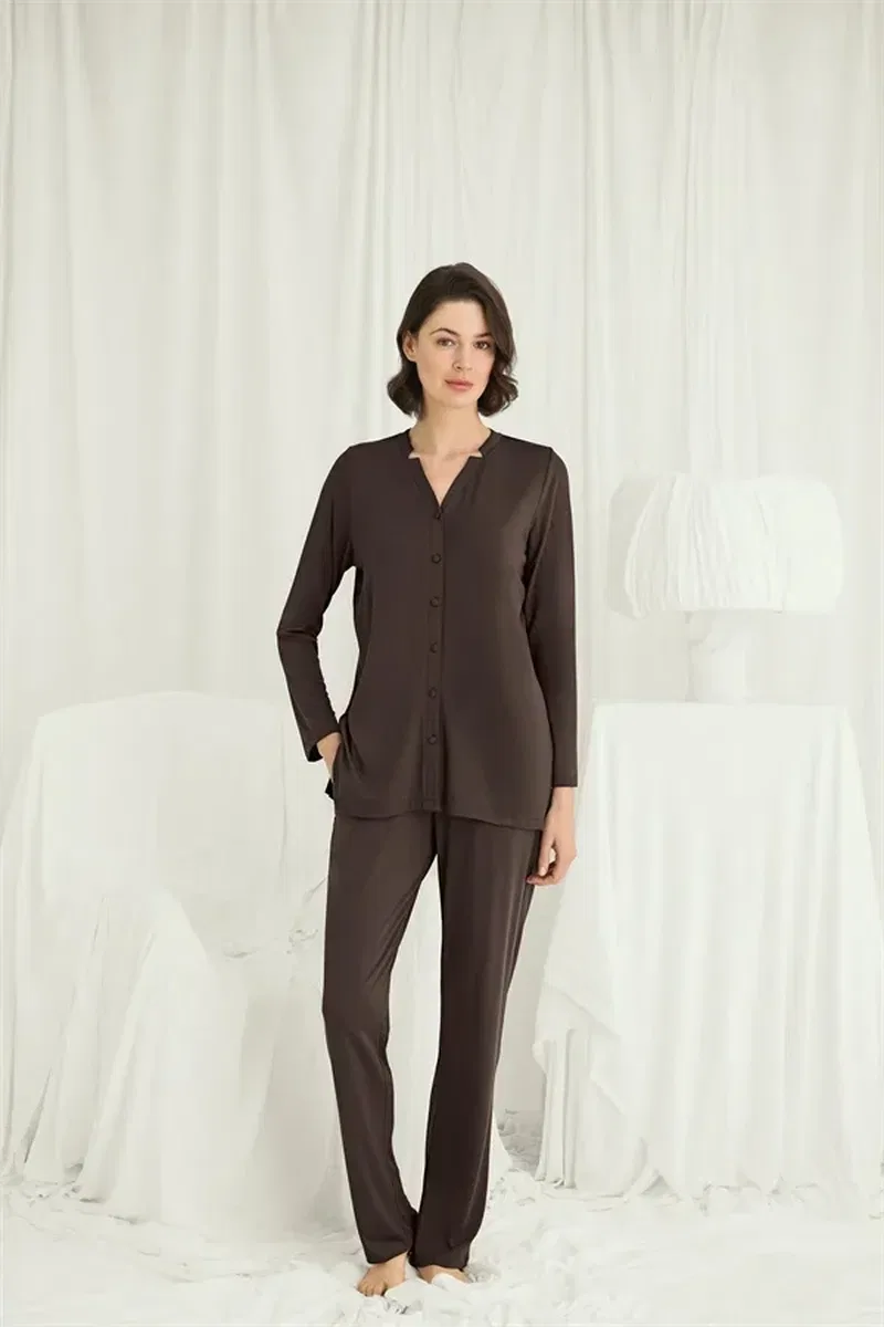 Uzun Kollu Boydan Düğmeli V Yaka Pijama Takımı görsel 4