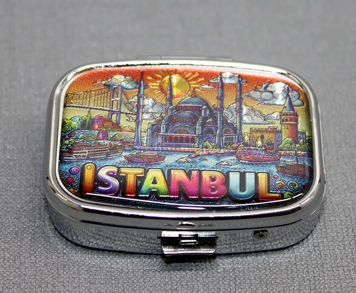 İstanbul Temalı İlaç Kutusu Anahtarlık Alk4371