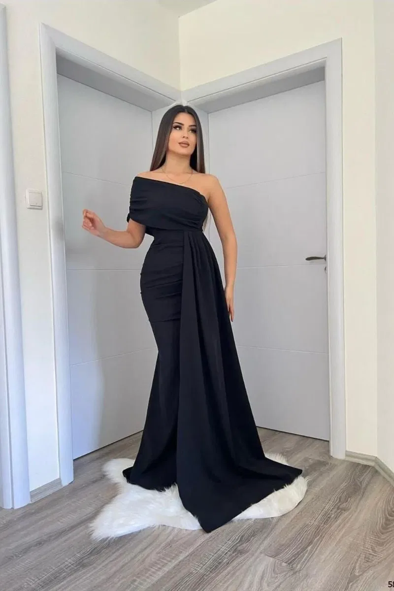 Kadın Tek Omuz Kuyruklu Balık Kesim Abiye Elbise görsel 4