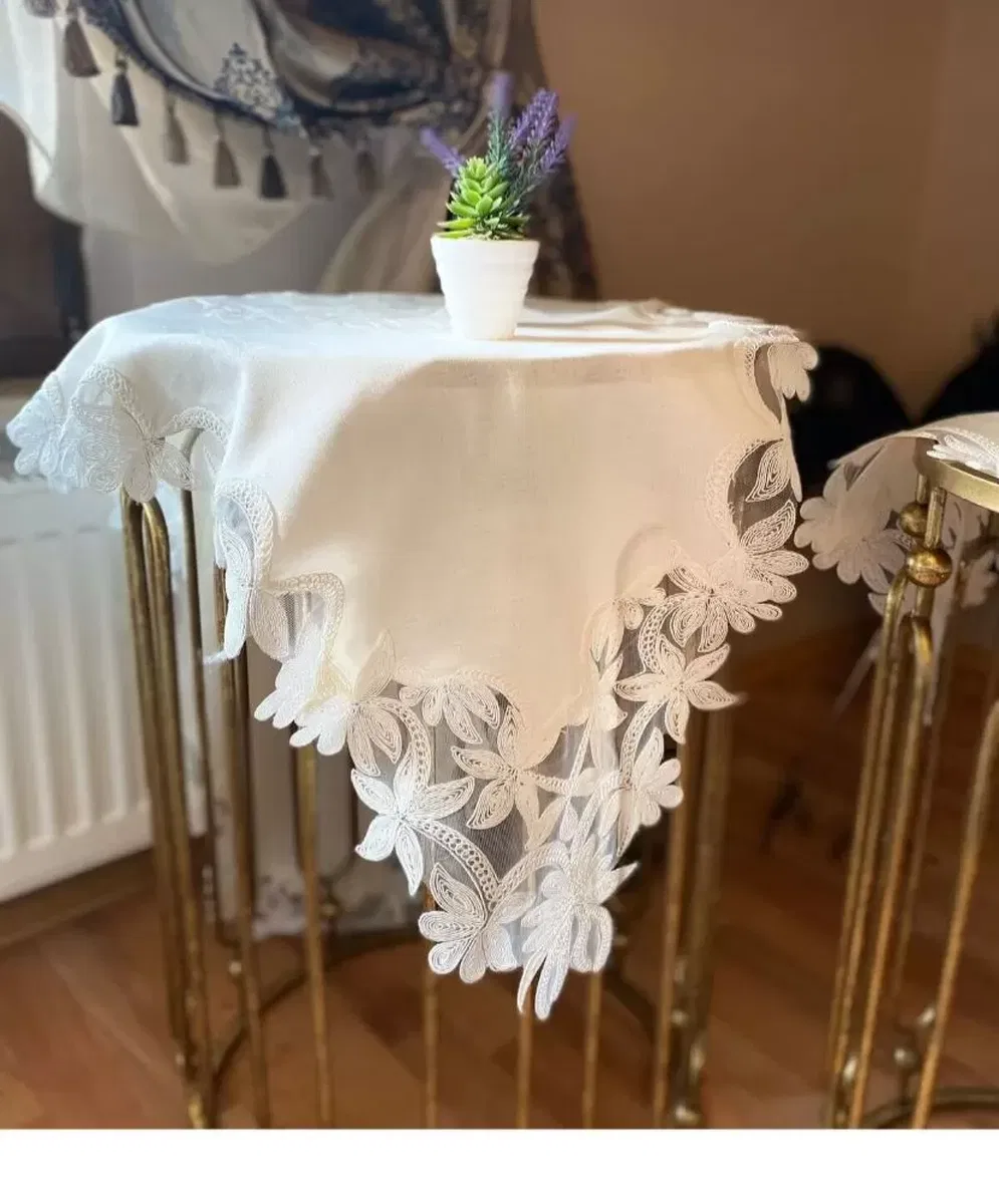 Salon Takımı Çeyizlik Helena Model Krem 5 Parça Keten Dantelli Runner Seti görsel 5