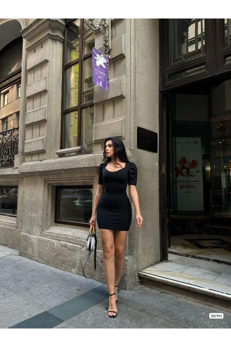 Kadın Hediyelik Kare Yaka Kısa Kol Balon Kol Mini Elbise