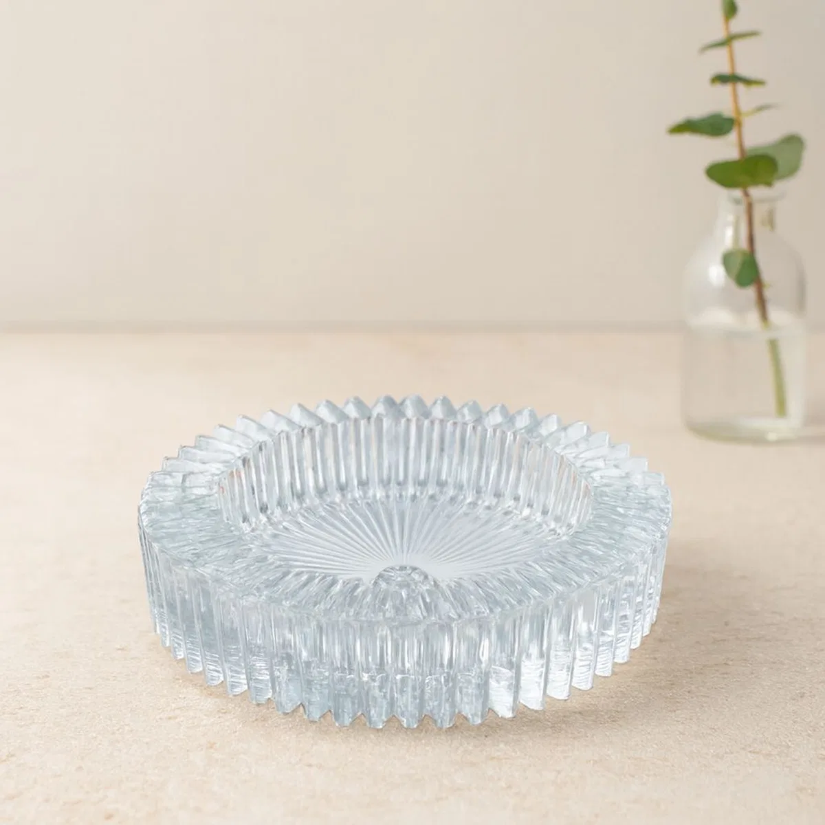 Güneş Desenli Yuvarlak Cam Küllük 14. 5 cm