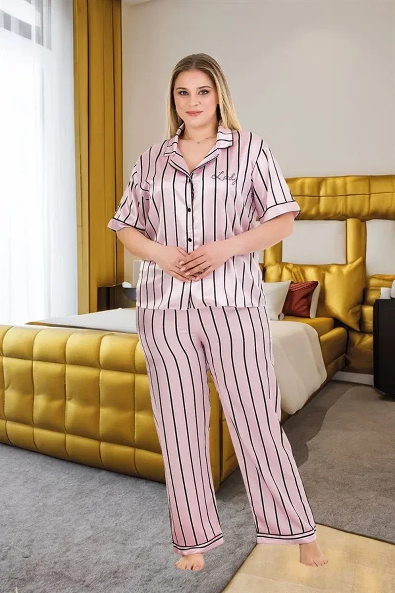 Büyük Beden Şık Tasarım Pembe Siyah Çizgili Düğmeli Kısa Kol Lüx Saten Pijama Takımı görsel 2