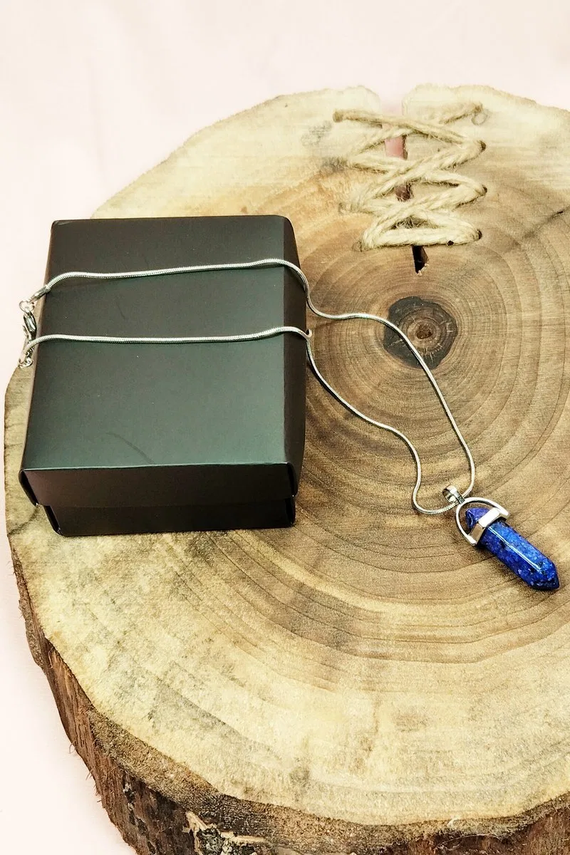 Lapis Lazuli Doğal Taşı Zincirli El Yapımı Tasarımlı Kolye Uç: 3, 5 cm Zincir: 20 cm Kutulu görsel 4