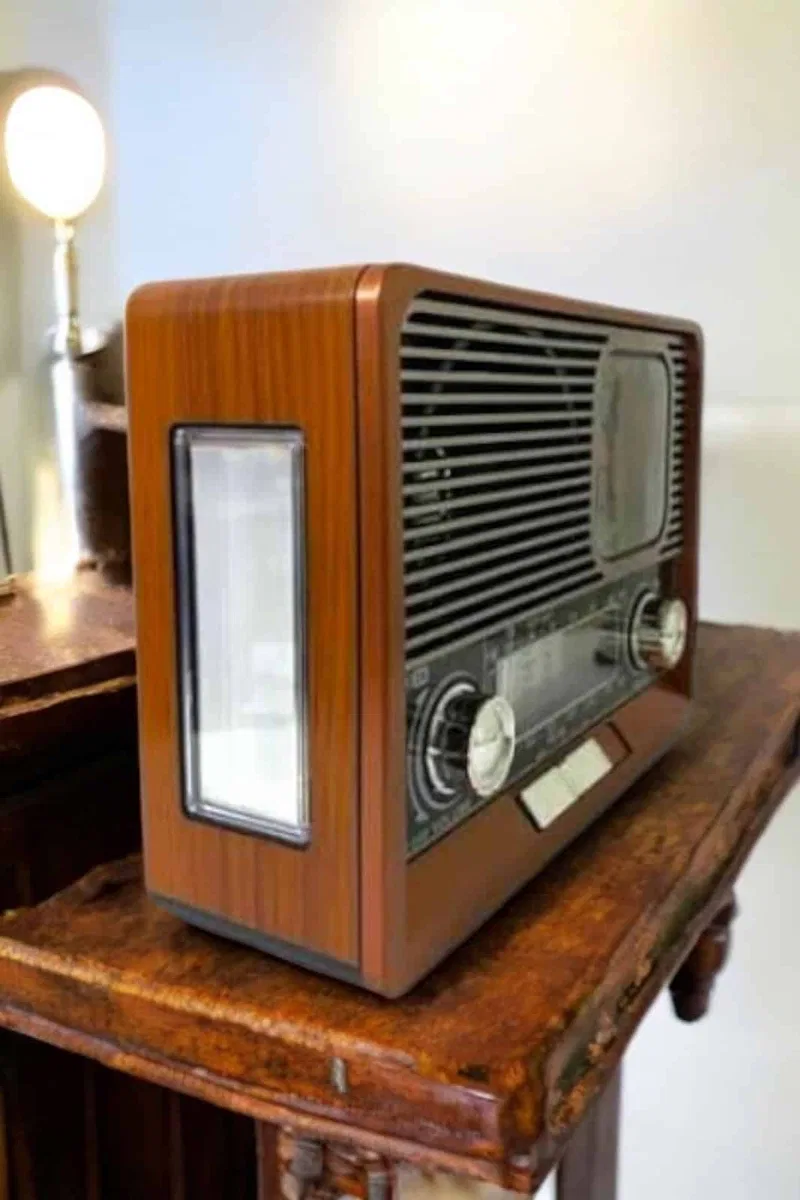 Ahşap Görünümlü Retro Bluetooth Radyo USB, AUX Ve SD Kart Girişli görsel 4