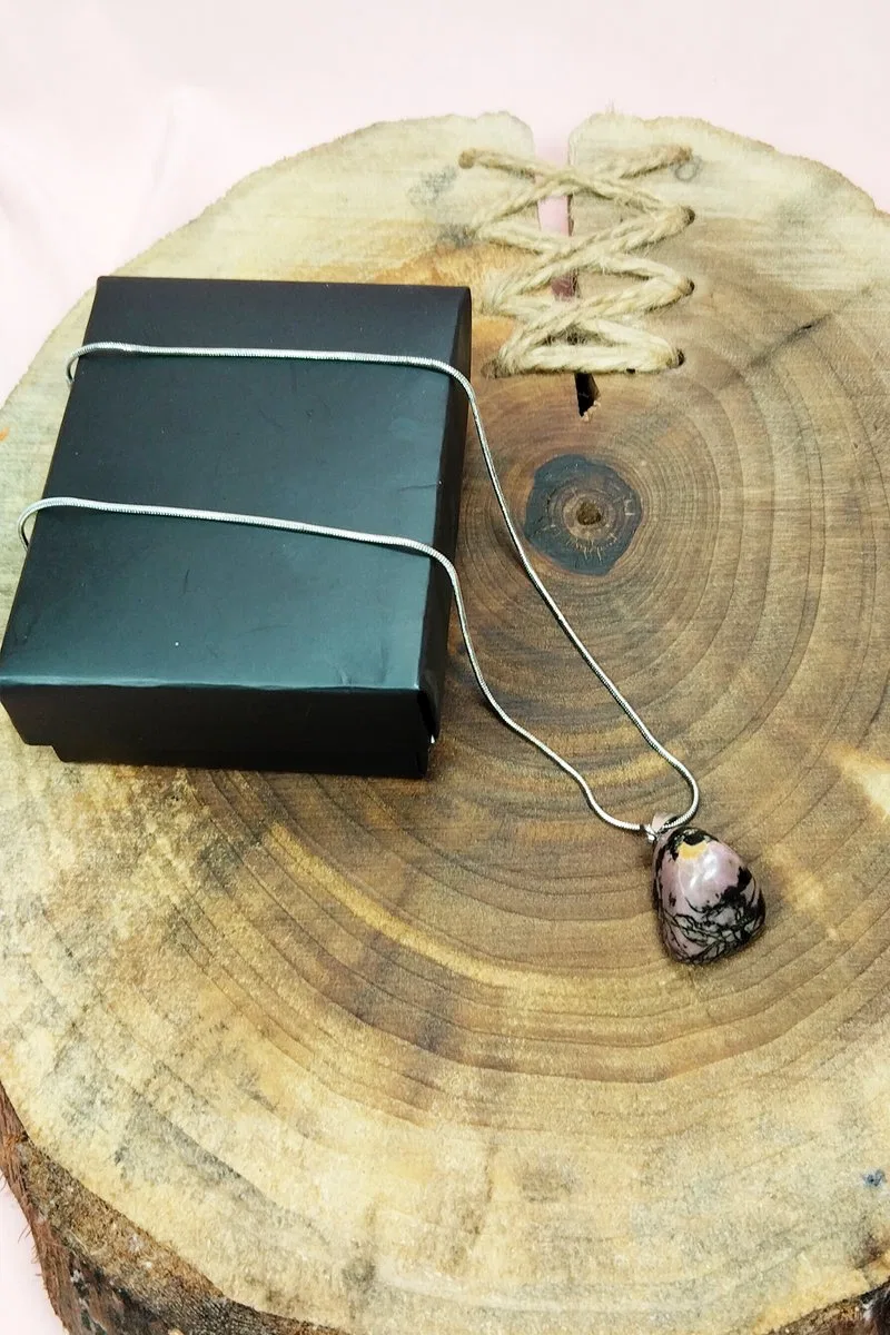 Rodonit Doğal Taşı Zincirli El Yapımı Kolye Uç: 2 cm Zincir: 20 cm Kutulu görsel 7