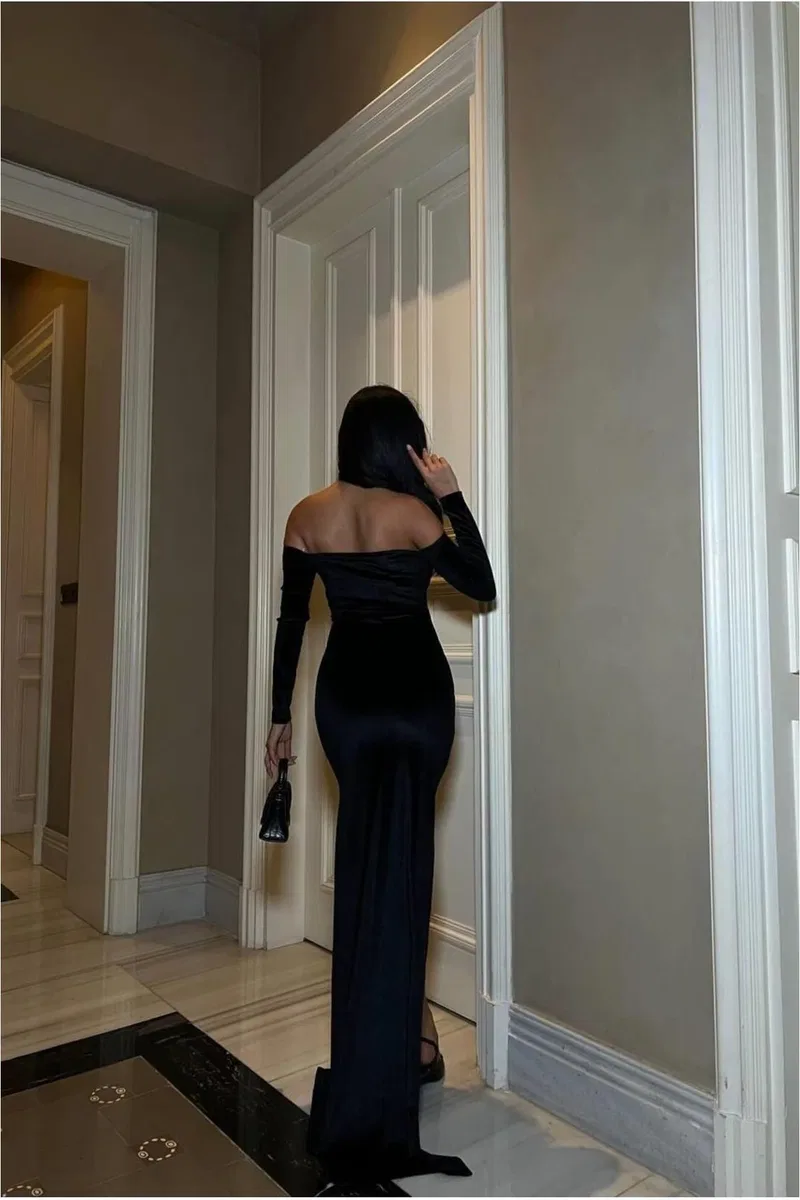 Kadın Trend Tasarım Esnek Kadife Kumaş Straplez Yırtmaçlı Abiye Elbise görsel 7