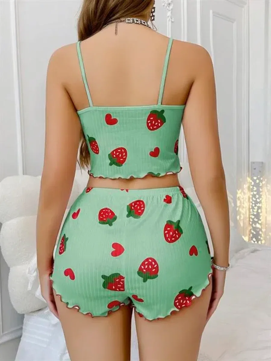 Pamuklu Yeşil Üstüne Çilek Desen Fitilli Askılı Şortlu Pijama Takımı görsel 3