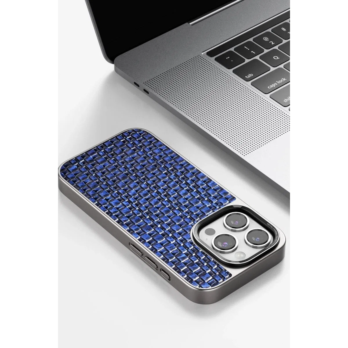 Venco Apple İphone 15 Pro Max Brand Kapak - Lacivert görsel 4