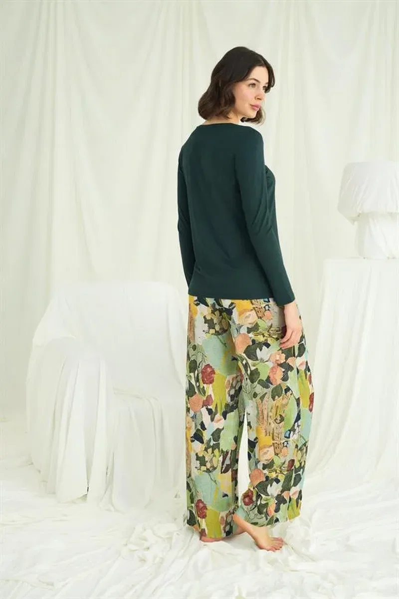 Çiçek ve Yaprak Desenli Pijama Takımı görsel 5