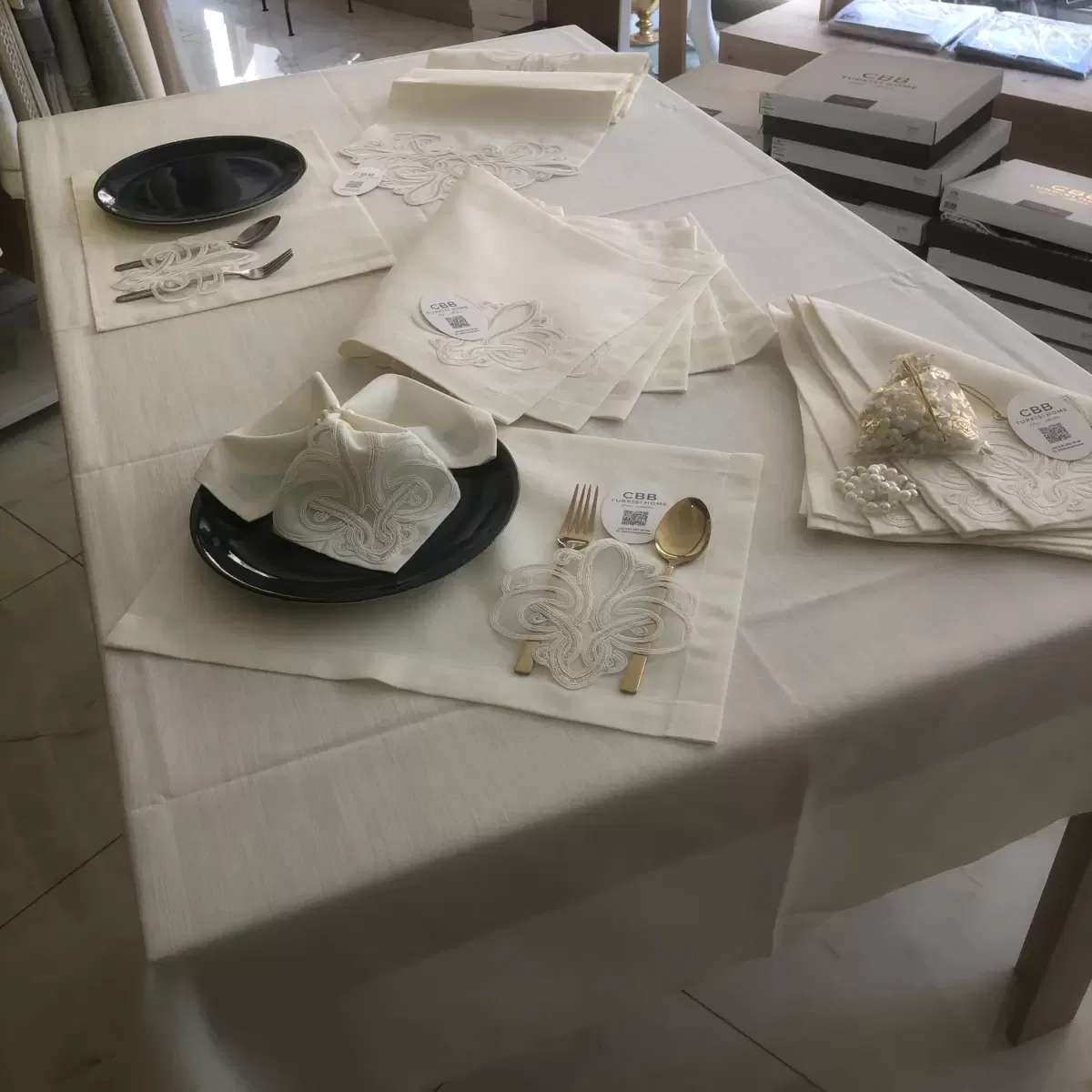 Sofra Takımı Taç Gardenya Keten Yemek Takımı 160x260 Masa Seti 26 Parça Runner Set Krem görsel 3
