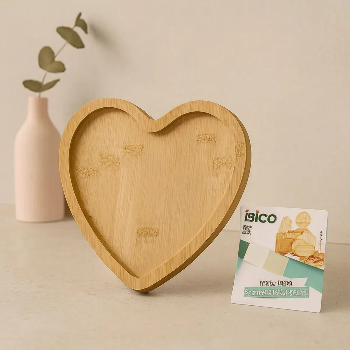 Kalp Model Bambu Ahşap Sunum Tepsisi - 20. 5 x 19. 5 x 1. 4 cm