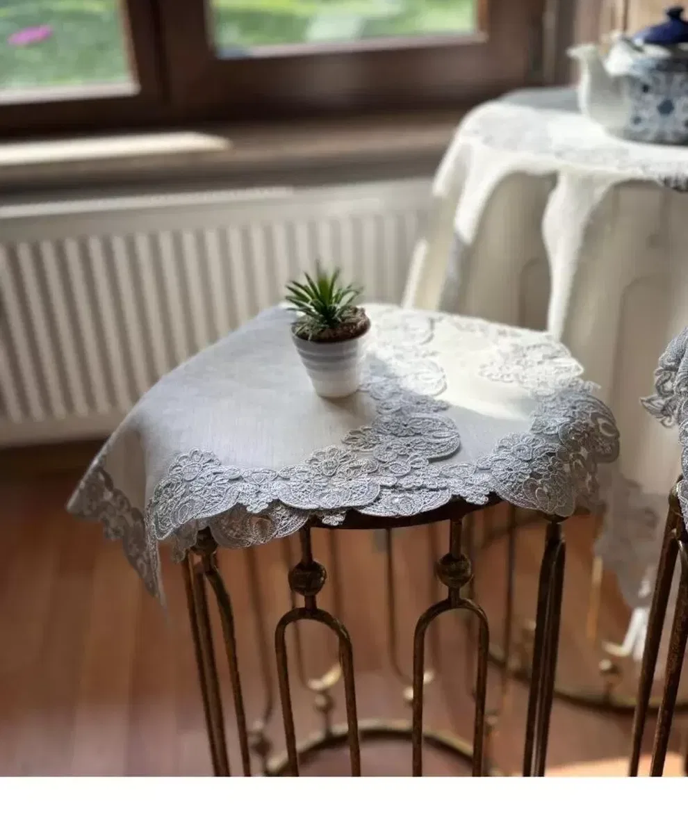 Salon Takımı 5 Parça Dantelli Keten Masa Örtüsü Runner Seti Çeyizlik Şelinda Model No 96350 Krem-Krem