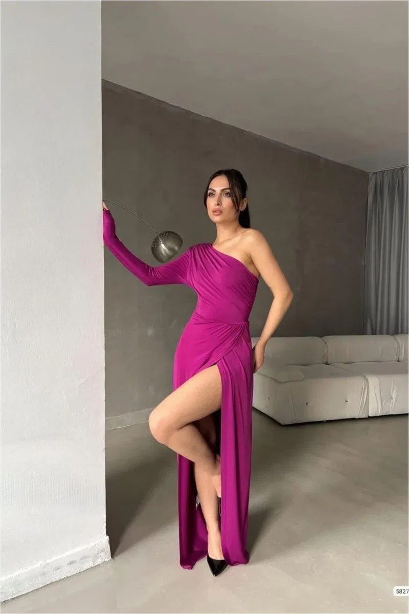Kadın Modern Stil Saten Kumaş Tek Omuz Dekolteli Maxi Abiye Elbise