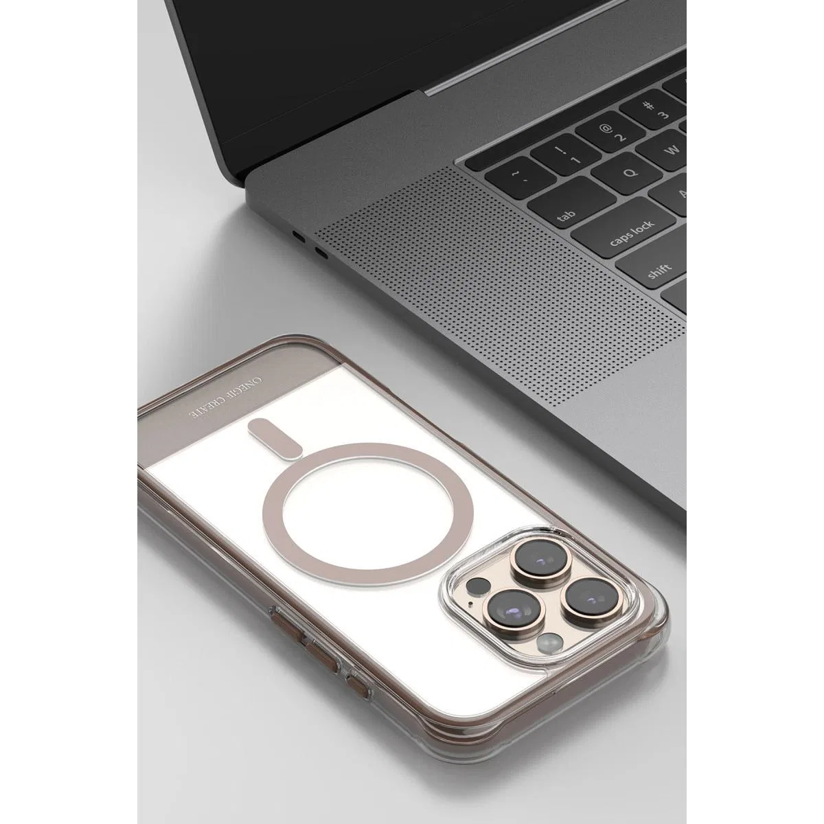 Onegif Apple İphone 16 Hulk Magsafe Kapak - Siyah görsel 2
