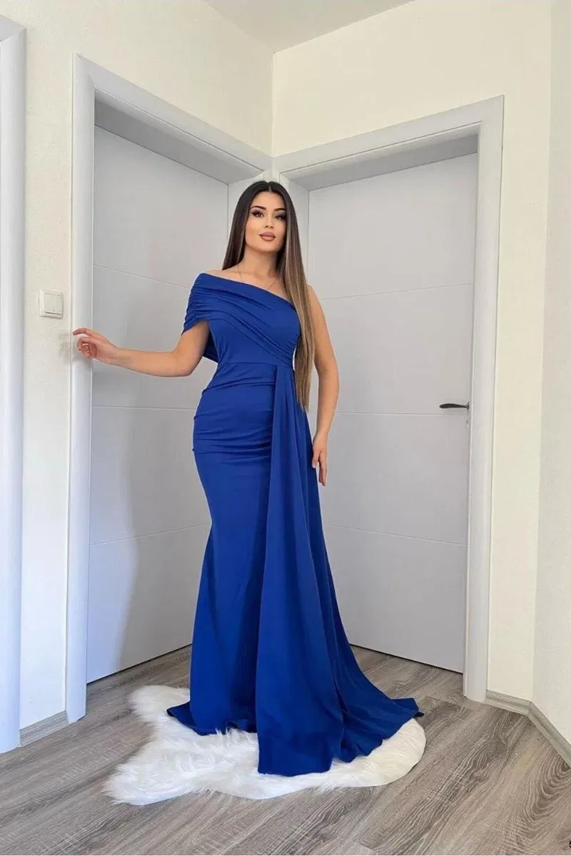 Kadın Tek Omuz Kuyruklu Balık Kesim Abiye Elbise görsel 3