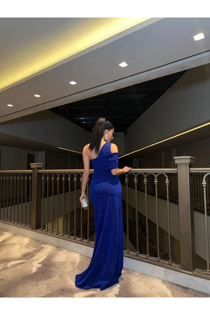 Kadın Gösterişli Sıfır Yaka Kolsuz Abiye Elbise görsel 8
