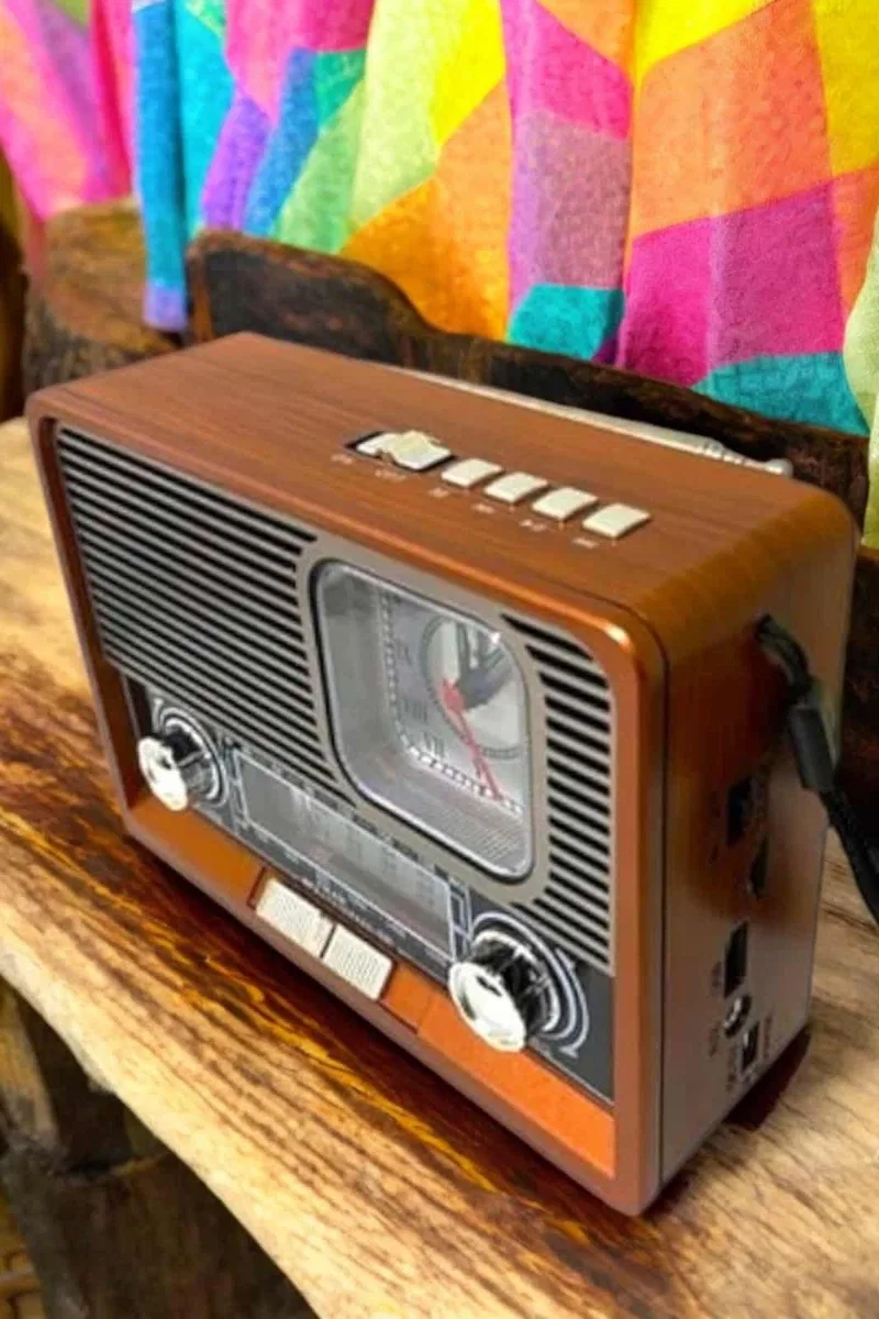 Ahşap Görünümlü Retro Bluetooth Radyo USB, AUX Ve SD Kart Girişli görsel 3