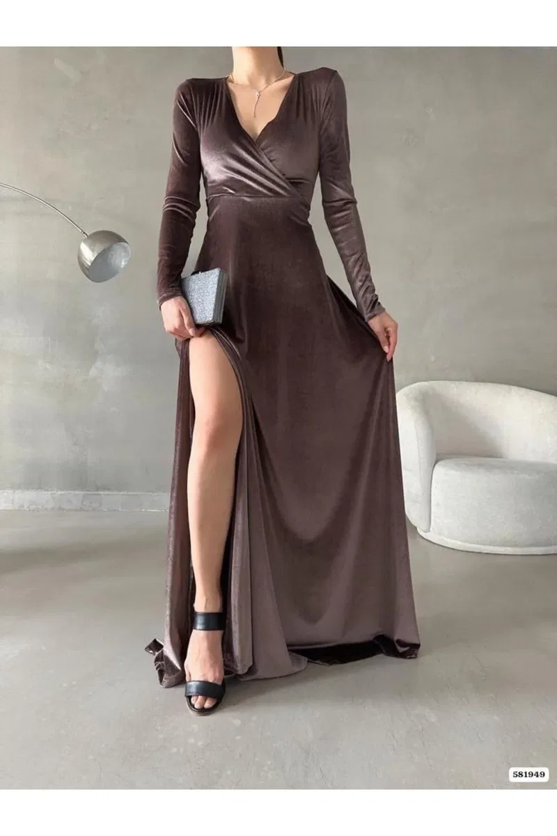 Kadın Şık Model Kruvaze Uzun Kol Kadife Kumaş Yırtmaçlı Maxi Abiye Elbise görsel 4