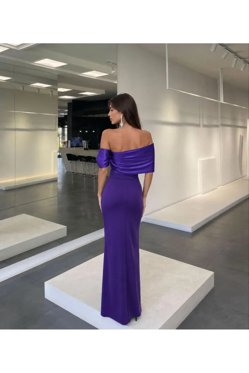 Kadın Şık Model Kayık Yaka Omzu Açık Gömlek Maxi Elbise görsel 6