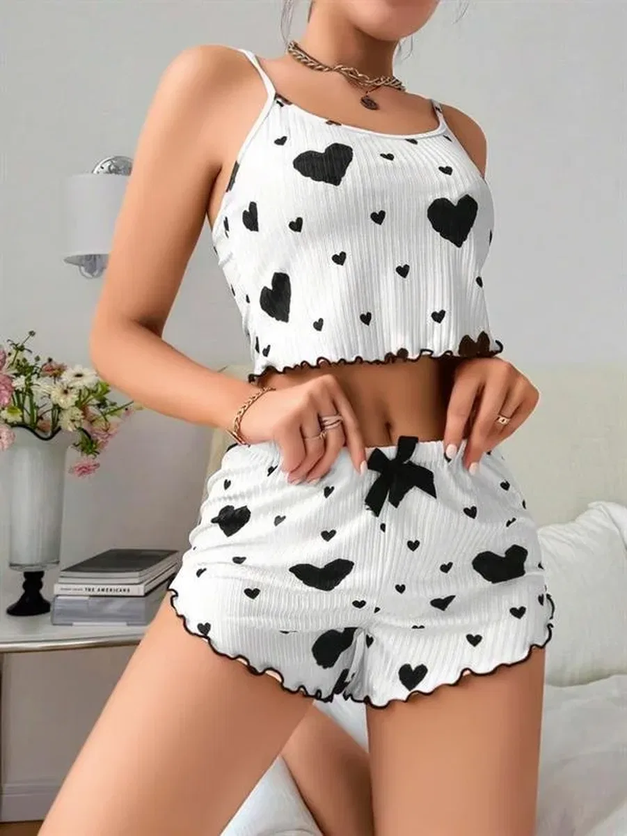 Pamuklu Beyaz Üstüne Siyah Kalp Desen Fitilli Askılı Şortlu Pijama Takımı