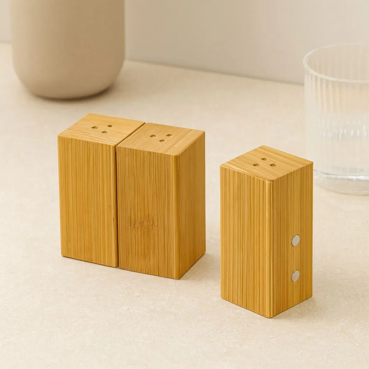 Ahşap Bambu Mıknatıslı 2'li Baharatlık & Tuzluk (4. 5×5×9 cm)