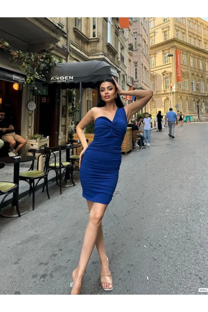 Kadın Günlük Straplez Tek Kol Balık Kesim Abiye Elbise