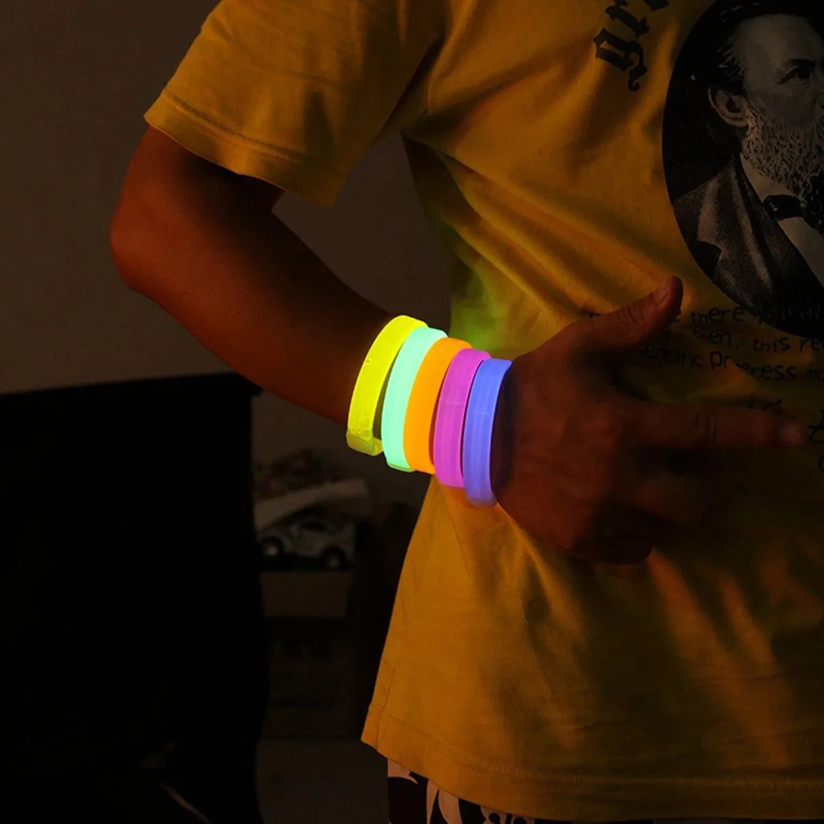 Glow Partisi Fosforlu Ekstra Kalın Bileklik 6 Renk 6’lı Set – Baskı Yapılabilir görsel 2