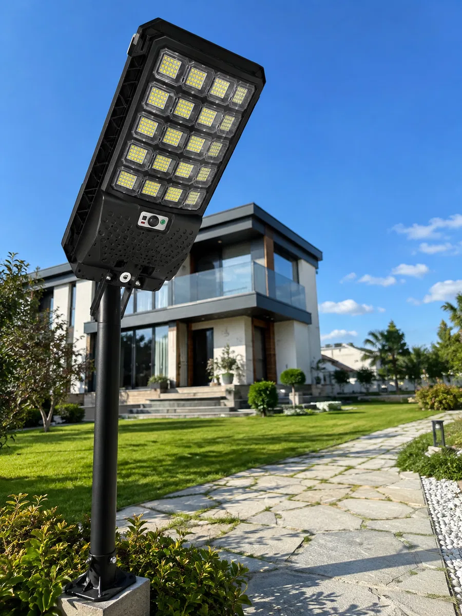 Güneş Enerjili LED Duvar ve Direk Lambası Suya Dayanıklı Akıllı Aydınlatma görsel 2