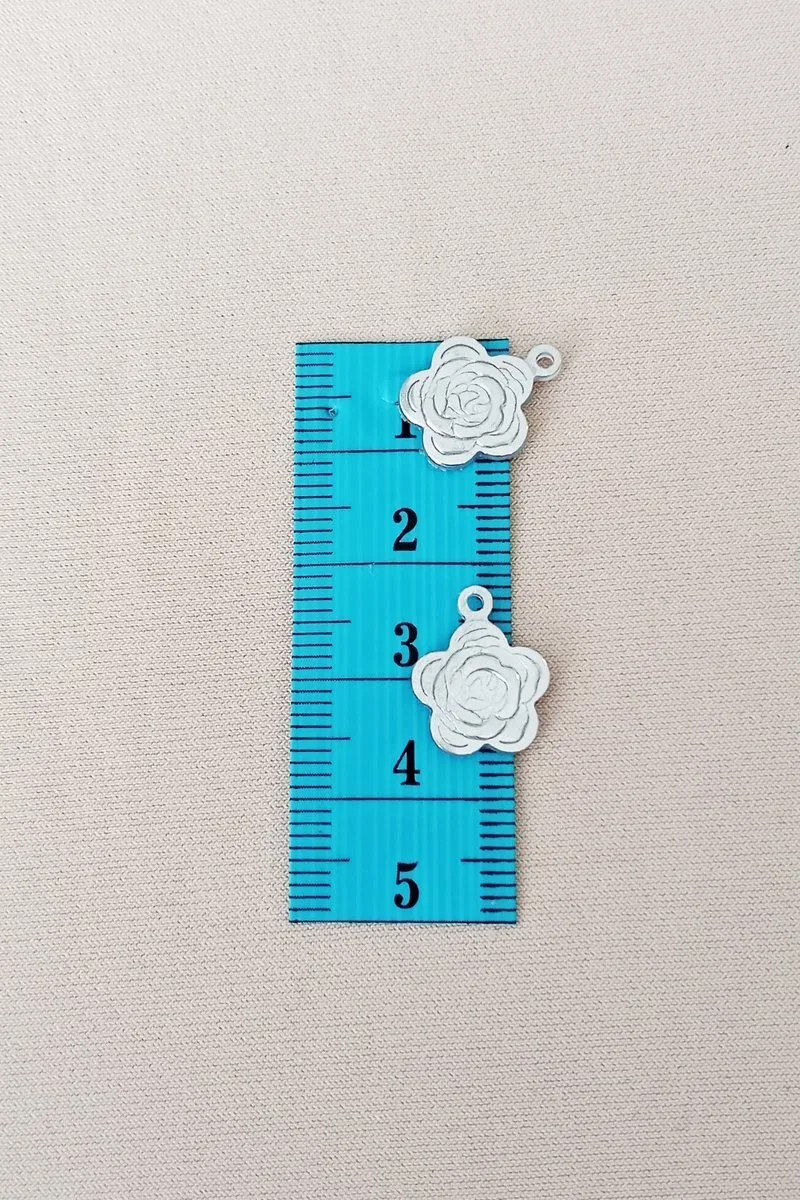 Oya Abiye Bileklik Kolye Pleksi Metalik Plastik Pul Gümüş Renk 8 gram 40 adet - BNC524 görsel 2