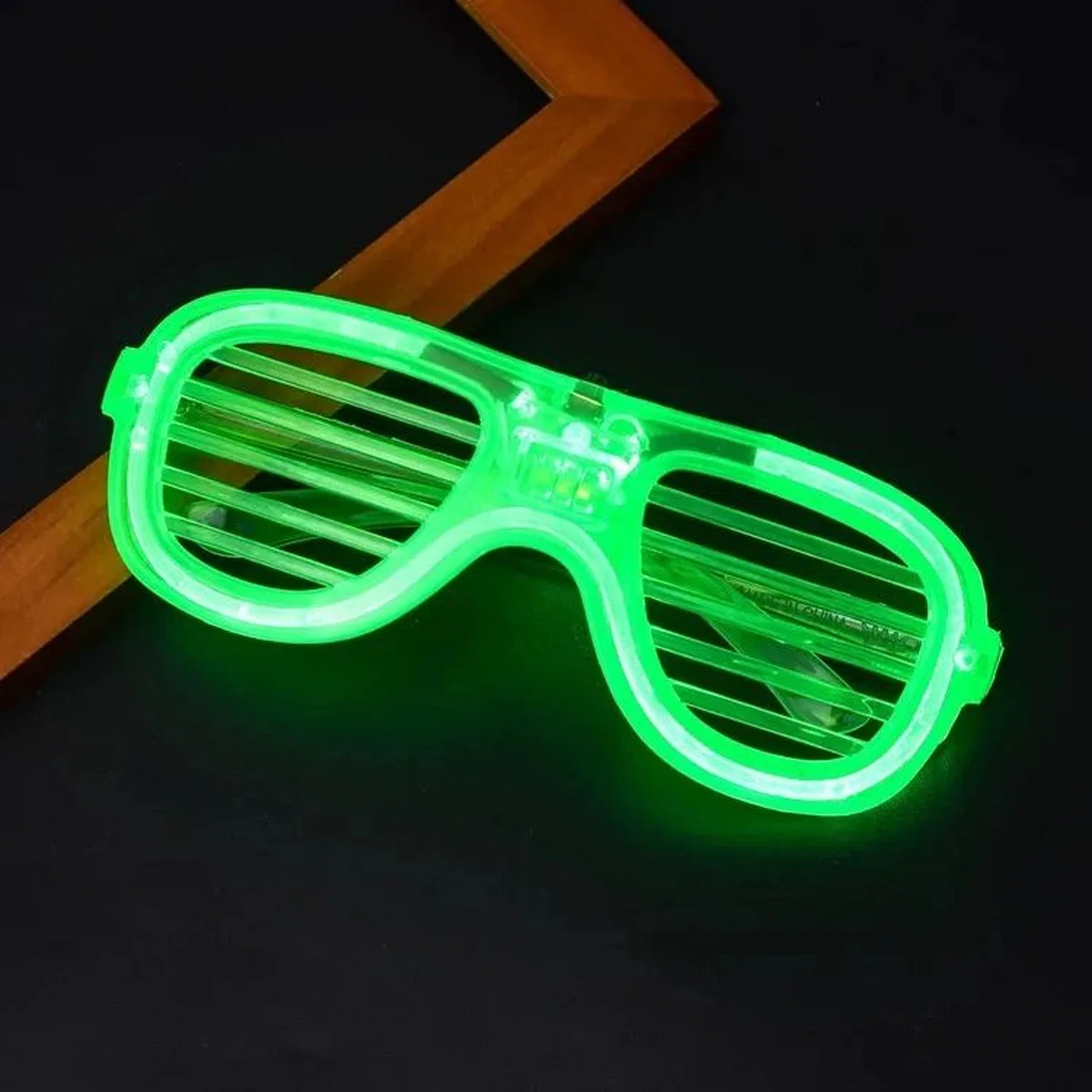 Yeşil Led Işıklı Parti Gözlüğü – Neon Glow Şerit Gözlük 3 Modlu görsel 4