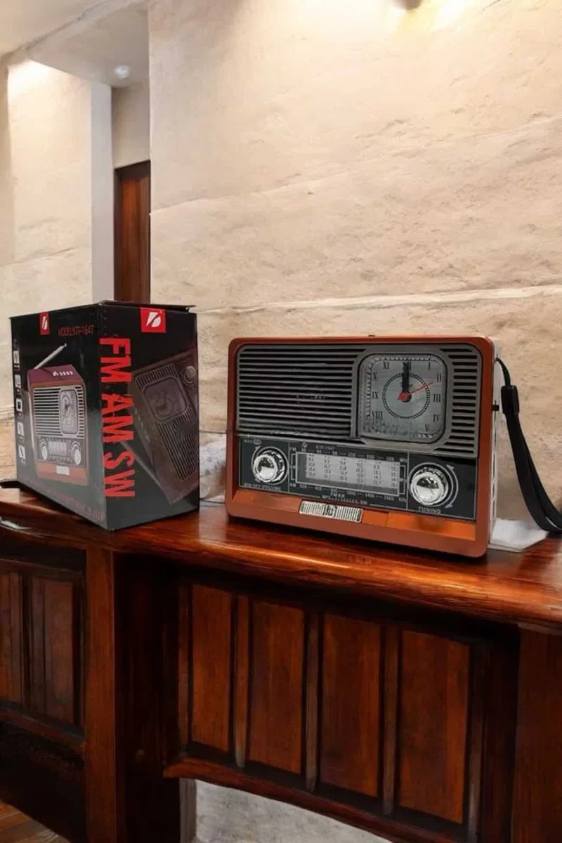 Nostaljik Görünümlü USB Girişli Bluetooth Bağlantılı Radyo görsel 2