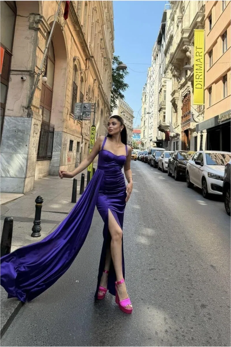 Kadın Trend Saten Kumaş Kalp Yaka Yırtmaçlı Maxi Abiye Elbise görsel 7