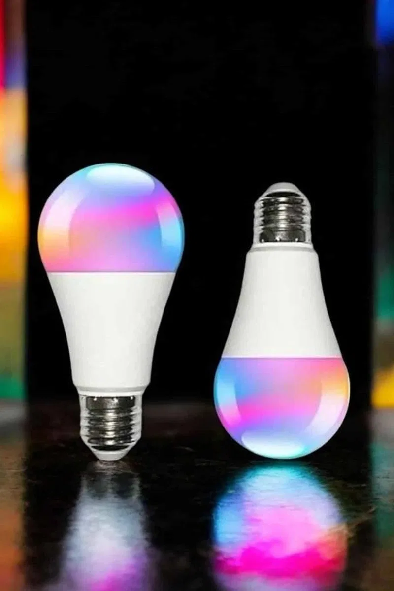 Renk Değiştirebilen Rgb Işıklı Led Ampul A+enerji 10 Watt Led Işık görsel 4